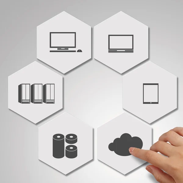 Zakenman met een cloud computing diagram werken op de nieuwe co — Stockfoto