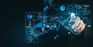 Mali rapor veri Fintech concept.businessman olarak iş işlemleri (bilanço ve gelir tablosu ve diyagram) kavram olarak yeni modern bilgisayar ve iş stratejisi ile çalışma el