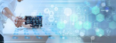 Güzellik terapisi, vücut bakımı, sağlık hizmetleri, sağIık tedavisi sanal diyagram ve düzeltme, gençleştirme, yaşlanma karşıtı prosedür ile kozmetoloji süreci. Tıp kliniğinde başarılı, zeki bir tıp doktoru..