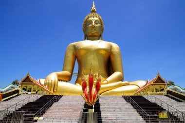 Tayland en büyük Buda heykeli