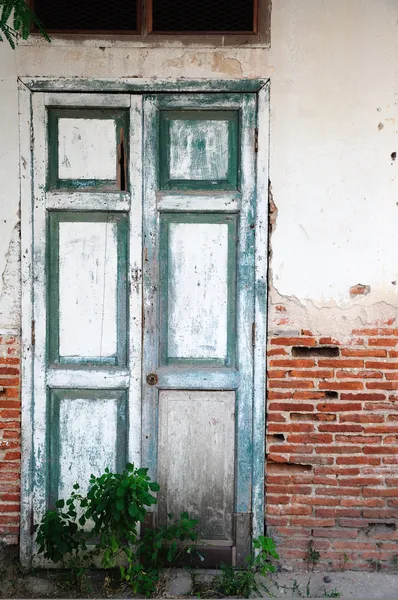 Klasické staré dveře v Thajsku, historické — Stock fotografie