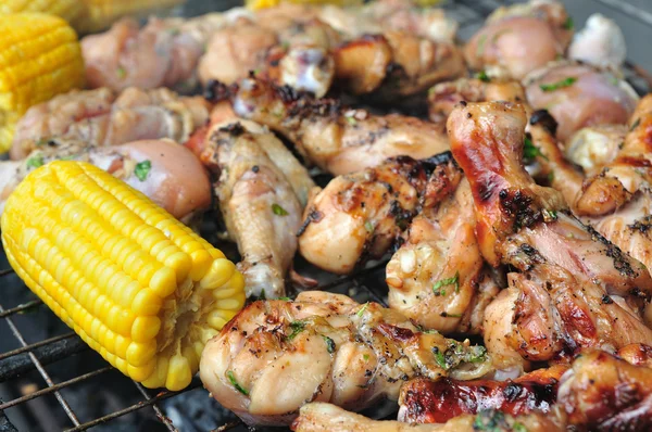 Chicken thighs and sweet corns — Stock Photo, Image