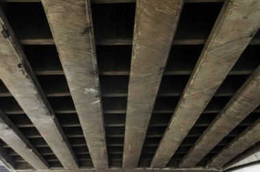 Kentsel: Beton köprü altında