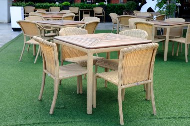 rattans yemek masaları yeşil metre