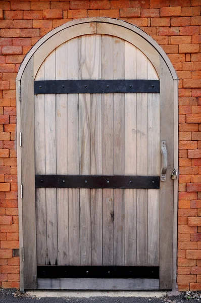 Porta classica in legno — Foto Stock