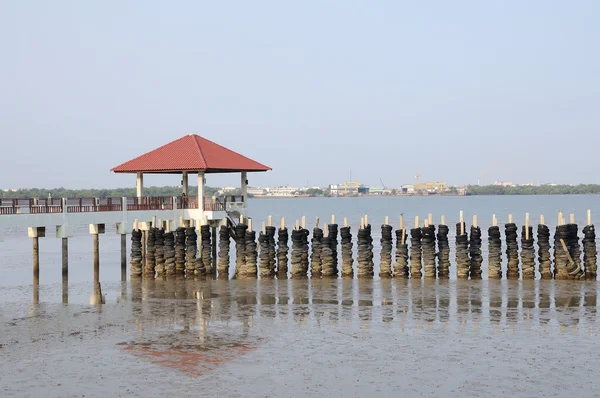 Small pavilion with wave barrier — Stock Photo, Image