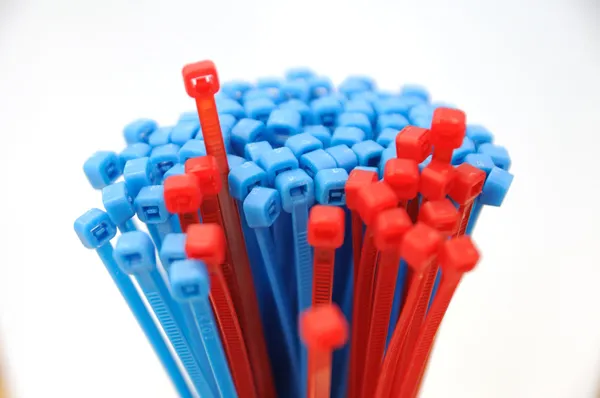 Blue and red cable ties — Stock Photo, Image