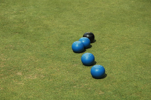 Lawn bowling