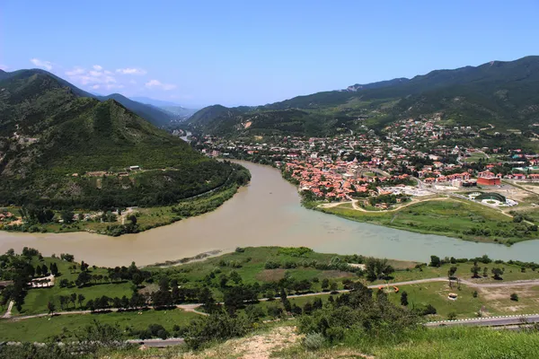 djvari Nehri kura ve aragva üzerinden görüntülemek