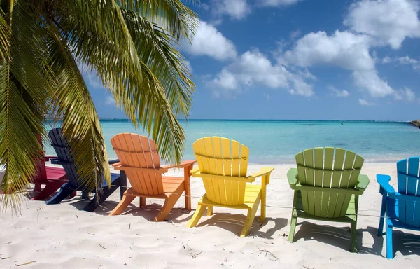 Aruba Daki Eagle Plajında Renkli Sandalyeler — Stok fotoğraf