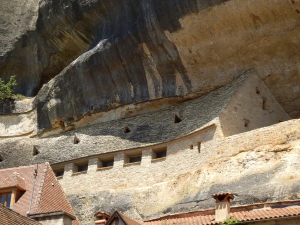 Altes Steinhaus — Stockfoto