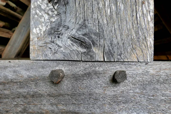 Zblízka Dvou Dubových Trámů Spojených Dohromady Pevné Dřevěné Kolíky — Stock fotografie