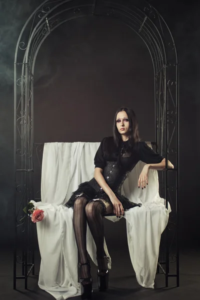 Gotisches Mädchen — Stockfoto