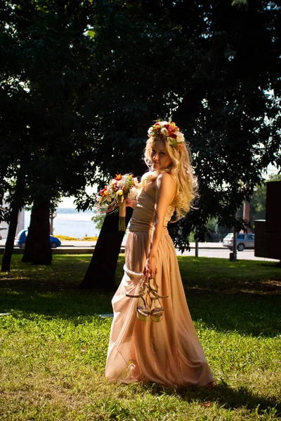 Flower Bride — Stock Photo, Image