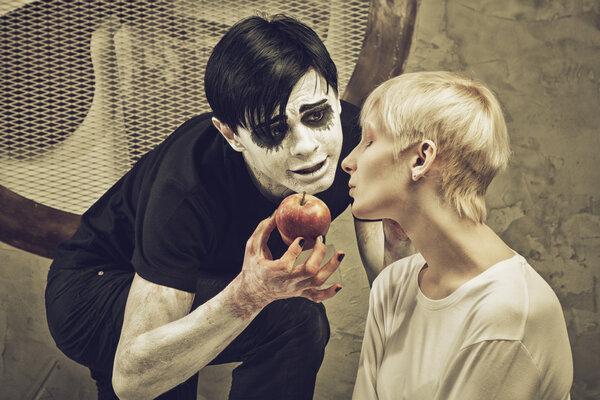 Безумие возвращается
