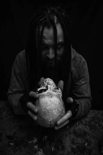 Omul Nebun Craniu Plin Viermi — Fotografie, imagine de stoc