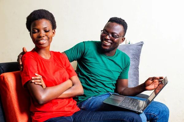 Beautiful Young Couple Sitting Together Sofa Home Man Laptop While — Stock Photo, Image