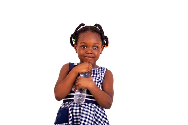 Schattig Klein Meisje Gekleed School Kleding Met Plastic Water Fles — Stockfoto