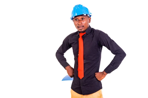 Jovem Engenheiro Vestindo Capacete Segurança Azul Segurando Mãos Seus Quadris — Fotografia de Stock