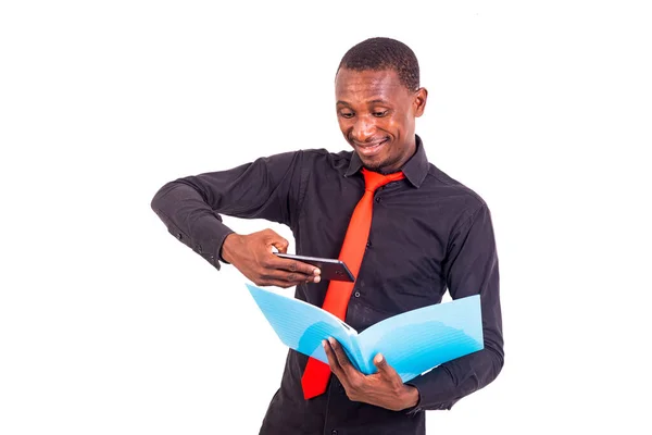 Retrato Joven Empresario Tomando Foto Documento Con Teléfono Móvil Sonriendo — Foto de Stock