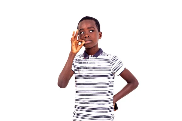 Jovem Menino Camiseta Sobre Fundo Branco Fazendo Gesto Aprovação — Fotografia de Stock