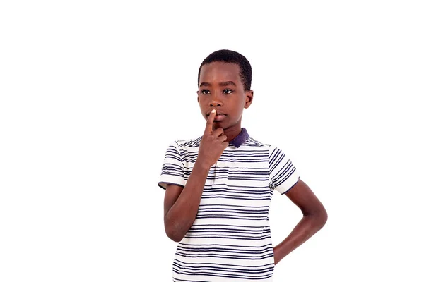 Teenagermädchen Stehen Denkt Konzentriert Über Zweifel Nach Und Wundert Sich — Stockfoto