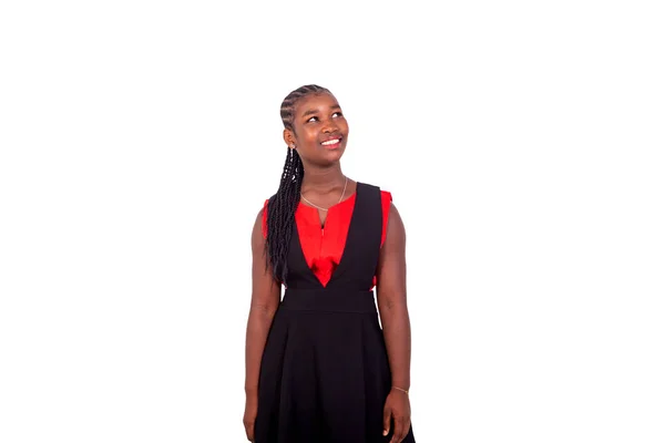 Bela Jovem Menina Africana Vestido Vermelho Preto Fundo Branco Olhando — Fotografia de Stock