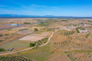 İspanya 'nın Castilla la la Mancha bölgesinin kırsal arazisi
