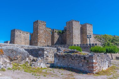 İspanyol kasabası Trujillo 'daki kale manzarası