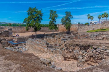 İspanyol kenti Merida 'daki Alcazaba kalesi
