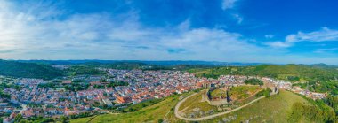 İspanyol şehri Aracena 'nın Panorama manzarası