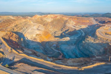 İspanya 'daki Minas de Riotinto' da açık çukur