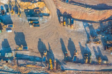 İspanya 'daki Minas de Riotinto' daki maden araçlarının genel görünümü