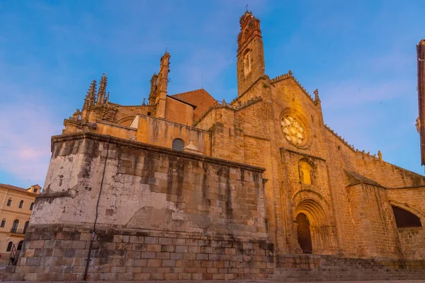Sonnenuntergang Der Kathedrale Der Spanischen Stadt Plasencia — Stockfoto