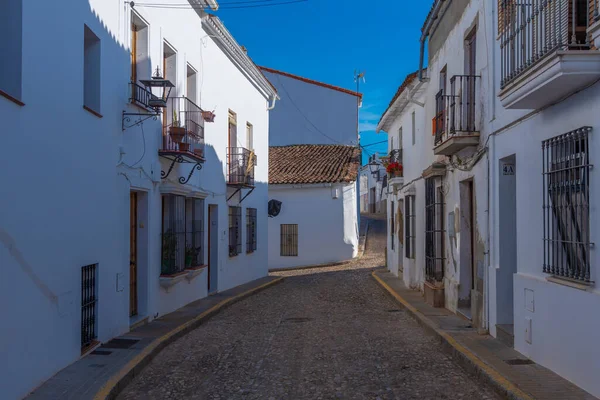 Strada Bianca Nel Centro Storico Della Città Spagnola Aracena — Foto Stock