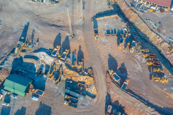 İspanya 'daki Minas de Riotinto' daki maden araçlarının genel görünümü