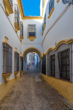 Eski İspanyol şehri Ronda 'daki White Caddesi.