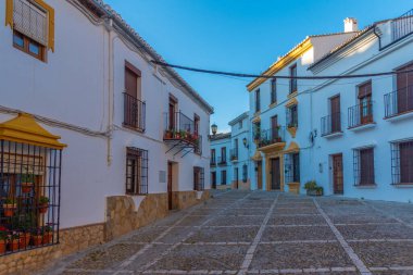 Eski İspanyol şehri Ronda 'daki White Caddesi.
