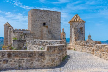 İspanya 'nın Olvera kentindeki şato manzarası