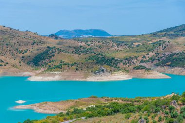 İspanya 'daki Zahara rezervuarının hava görüntüsü