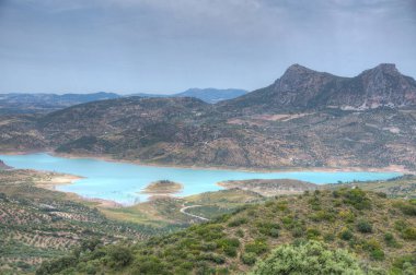 İspanya 'daki Zahara rezervuarının hava görüntüsü