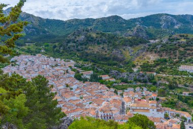 İspanya 'daki Grazalema kasabasının hava manzarası