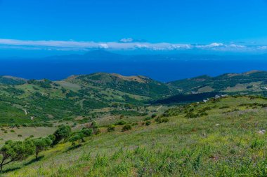 Mirador del Estrecho, İspanya 'nın Cebelitarık kentinin manzarasını sunuyor.
