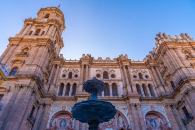 Malaga 'daki enkarnasyon katedralinin görüntüsü.