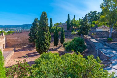 Malaga 'daki Gibralfaro şatosunun bir avlusunun manzarası.