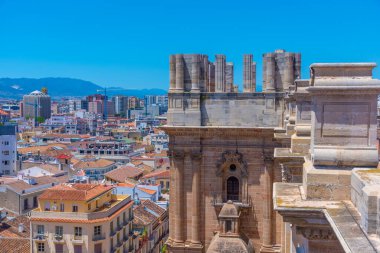 Malaga 'daki enkarnasyon katedralinin görüntüsü.
