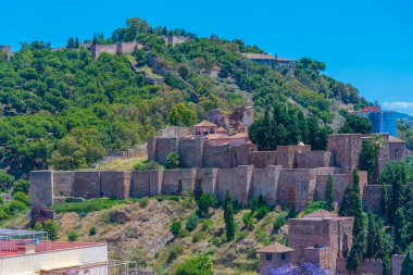 Malaga 'daki alcazaba kalesinin havadan görünüşü