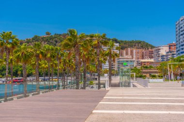 Paseo del Muelle uno gezinti İspanyol şehri Malaga 'da
