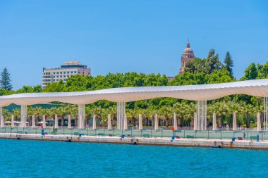Paseo del Muelle uno gezinti İspanyol şehri Malaga 'da