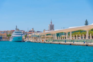 Paseo del Muelle uno gezinti İspanyol şehri Malaga 'da